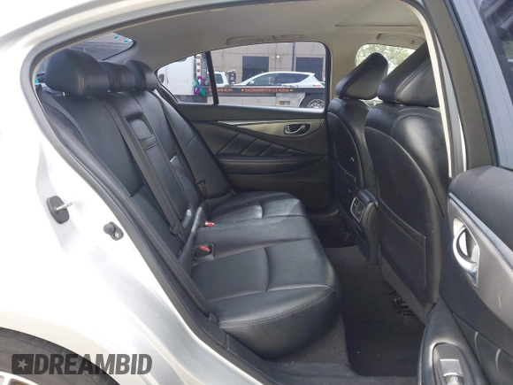 2014 Infiniti Q50 Premium with VIN JN1BV7AP2EM679481, listed as a IAAI auction lot 41836371 with 133,393 mi miles. Bid and sale history available at carsss.com. Image 8.