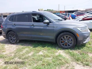 2023 Volkswagen Tiguan SE with VIN 3VVNB7AX2PM064599, listed as a IAAI auction lot 41923005 with Not provided miles and . Bid and sale history available at DreamBid. Image 13.