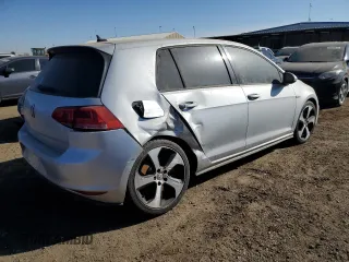 2016 Volkswagen Golf GTI SE w/Performance Pkg with VIN 3VW547AU6GM061202, listed as a Copart auction lot 46908925 with 93,844 mi miles and Salvage Title. Bid and sale history available at carsss.com. Image 3.
