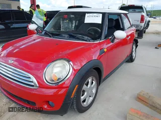 2010 MINI Hardtop with VIN WMWMF3C59ATZ66935, listed as a IAAI auction lot 42519507 with 132,334 mi miles and . Bid and sale history available at DreamBid. Image 17.
