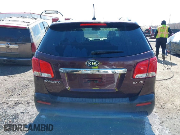 2012 Kia Sorento EX with VIN 5XYKUDA22CG293371, listed as a IAAI auction lot 41869105 with 69,842 mi miles. Bid and sale history available at carsss.com. Image 16.