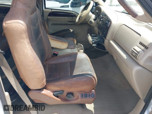 2005 Ford F-250 XL с VIN 1FTSW21P85EC92800, выставлен на аукционе IAAI как лот 42356870 с пробегом 381 270 миль миль и . История ставок и продаж доступна на DreamBid. Изображение 5.
