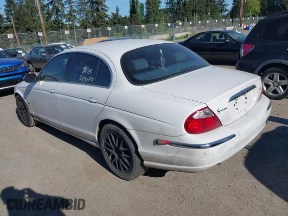 2004 Jaguar S-Type with VIN SAJEA01U74HM96220, listed as a IAAI auction lot 42180627 with 160,015 mi miles and . Bid and sale history available at DreamBid. Image 3.