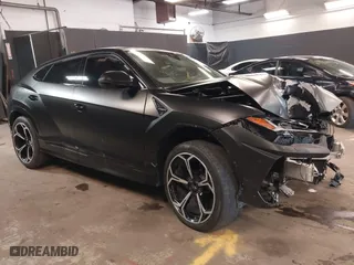 2019 Lamborghini Urus with VIN ZPBUA1ZL4KLA03222, listed as a IAAI auction lot 41920029 with 57,055 mi miles. Bid and sale history available at carsss.com. Image 1.