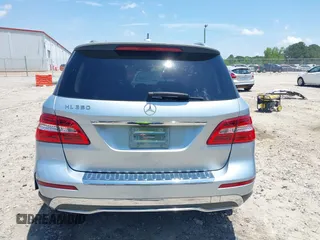 2014 Mercedes-Benz M 350 z VIN 4JGDA5JB1EA322574, wystawiony jako IAAI lot #42295699 z przebiegiem 207 959 mil mil oraz . Historia ofert i sprzedaży dostępna na DreamBid. Obrazek 17.