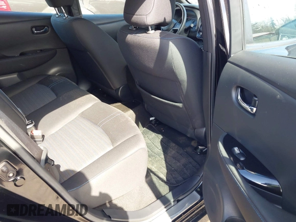 2019 Nissan LEAF SV z VIN 1N4AZ1CPXKC320748, wystawiony jako IAAI lot #41953264 z przebiegiem 35 080 mil mil oraz . Historia ofert i sprzedaży dostępna na DreamBid. Obrazek 8.
