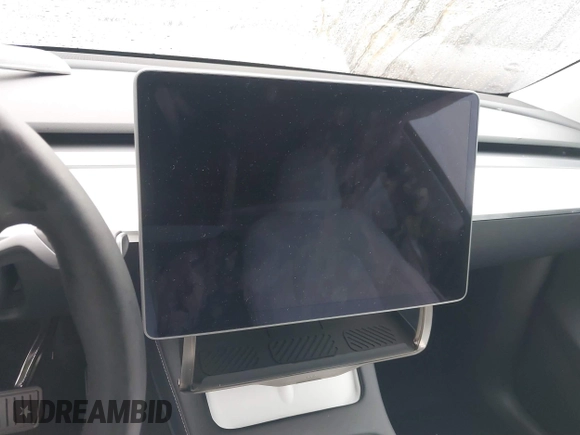 2025 Tesla Model Y Long Range with VIN 7SAYGDED6SF226035, listed as a IAAI auction lot 41102115 with Not Provided miles and . Bid and sale history available at DreamBid. Image 15.