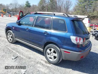 2003 Mitsubishi Outlander XLS with VIN JA4LX41G13U033821, listed as a IAAI auction lot 41784616 with 143,836 mi miles. Bid and sale history available at carsss.com. Image 3.