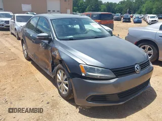 2011 Volkswagen Jetta SE with VIN 3VWDX7AJ4BM330203, listed as a IAAI auction lot 42256889 with 209,557 mi miles and . Bid and sale history available at DreamBid. Image 1.