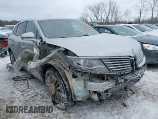2018 Lincoln MKX Select with VIN 2LMPJ8KR6JBL19392, listed as a IAAI auction lot 41607522 with 91,930 mi miles. Bid and sale history available at carsss.com. Image 1.