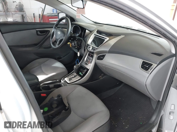 2013 Hyundai Elantra GLS с VIN KMHDH4AE5DU859669, выставлен на аукционе IAAI как лот 41980311 с пробегом 121 595 миль миль и . История ставок и продаж доступна на DreamBid. Изображение 5.