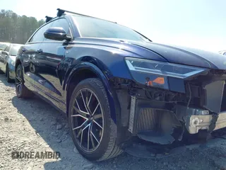 2019 Audi Q8 Premium Plus z VIN WA1EVBF18KD028606, wystawiony jako IAAI lot #41780296 z przebiegiem 72 117 mil mil oraz . Historia ofert i sprzedaży dostępna na DreamBid. Obrazek 17.
