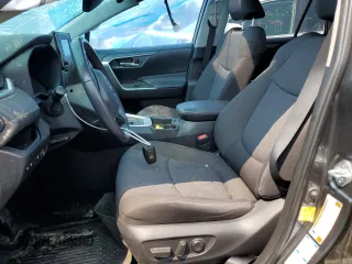 2020 Toyota RAV4 Hybrid XLE с VIN JTMRWRFVXLD072320, выставлен на аукционе Copart как лот 57258705 с пробегом 77 585 миль миль и Списание • Salvage title. История ставок и продаж доступна на DreamBid. Изображение 7.