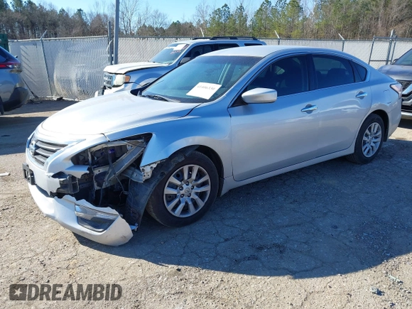 2014 Nissan Altima 2.5 S with VIN 1N4AL3AP3EC124848, listed as a IAAI auction lot 41406330 with 205,110 mi miles. Bid and sale history available at carsss.com. Image 2.