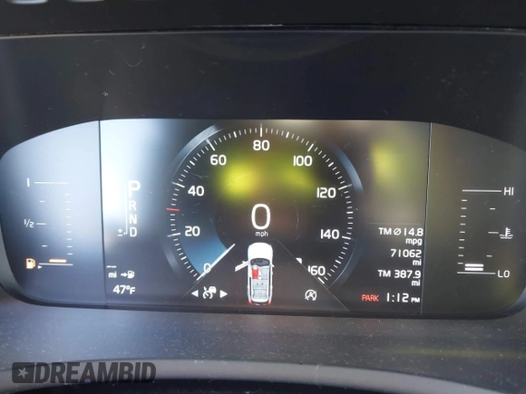 2018 Volvo XC90 Momentum with VIN YV4102CK0J1336012, listed as a IAAI auction lot 41494268 with 71,062 mi miles and . Bid and sale history available at DreamBid. Image 7.