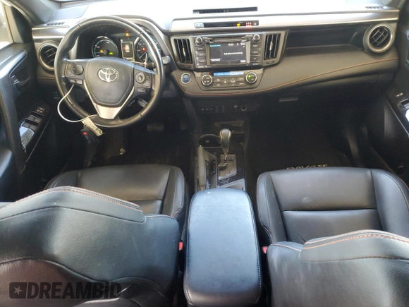 2017 Toyota RAV4 SE z VIN JTMJJREV0HD141553, wystawiony jako Copart lot #83319644 z przebiegiem 155 416 mil mil oraz Szkoda całkowita • Salvage title. Historia ofert i sprzedaży dostępna na DreamBid. Obrazek 8.