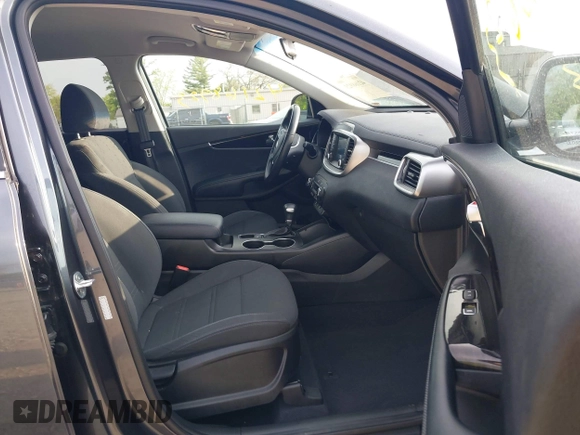2020 Kia Sorento S z VIN 5XYPG4A54LG706009, wystawiony jako IAAI lot #42168923 z przebiegiem 55 514 mil mil oraz . Historia ofert i sprzedaży dostępna na DreamBid. Obrazek 5.