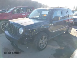 2010 Jeep Patriot Sport z VIN 1J4NF1GB2AD638062, wystawiony jako IAAI lot #41051186 z przebiegiem 204 239 mil mil oraz . Historia ofert i sprzedaży dostępna na DreamBid. Obrazek 2.