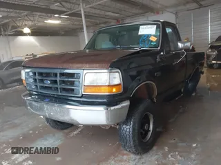 1996 Ford F-150 with VIN 1FTEF14H8TLB38284, listed as a IAAI auction lot 41236907 with 175,998 mi miles. Bid and sale history available at carsss.com. Image 18.