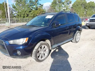 2011 Mitsubishi Outlander SE with VIN JA4AS3AW9BU017176, listed as a IAAI auction lot 41225424 with 188,497 mi miles. Bid and sale history available at carsss.com. Image 6.
