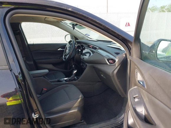 2022 Buick Encore GX Select с VIN KL4MMDSL3NB066102, выставлен на аукционе IAAI как лот 41913074 с пробегом 64 701 миль миль и . История ставок и продаж доступна на DreamBid. Изображение 5.