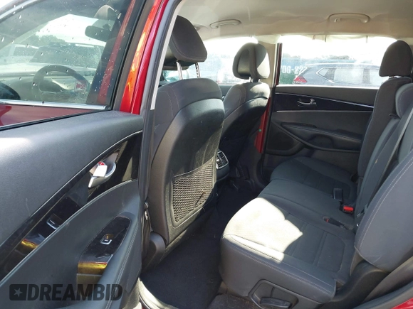 2016 Kia Sorento LX with VIN 5XYPG4A57GG129837, listed as a IAAI auction lot 41066768 with 69,717 mi miles. Bid and sale history available at carsss.com. Image 8.