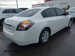 2011 Nissan Altima 2.5 S with VIN 1N4AL2AP1BN442980, listed as a IAAI auction lot 41603298 with 135,481 mi miles. Bid and sale history available at carsss.com. Image 4.