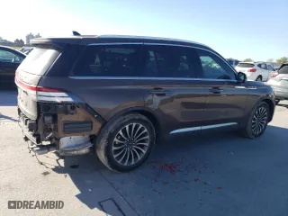 2022 Lincoln Aviator Reserve with VIN 5LM5J7WC4NGL02508, listed as a Copart auction lot 49677685 with 32,956 mi miles and Salvage Title. Bid and sale history available at carsss.com. Image 3.