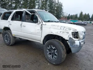 1999 Toyota 4Runner SR5 with VIN JT3HN86R1X0225292, listed as a IAAI auction lot 41848716 with 304,978 mi miles. Bid and sale history available at carsss.com. Image 1.
