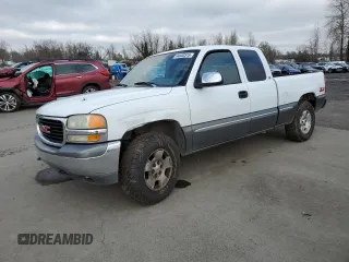 1999 GMC New Sierra 1500 SLE with VIN 1GTEK19T2XE512729, listed as a Copart auction lot 44463315 with 275,111 mi miles and Salvage Title. Bid and sale history available at carsss.com. Image 1.