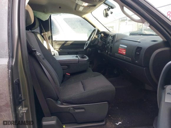 2012 Chevrolet Silverado 1500 LT with VIN 1GCRKSE72CZ199765, listed as a IAAI auction lot 41473863 with 129,626 mi miles. Bid and sale history available at carsss.com. Image 5.