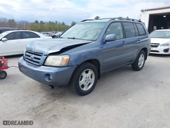 2006 Toyota Highlander w/3rd Row with VIN JTEEP21A160163829, listed as a IAAI auction lot 41889666 with 212,744 mi miles. Bid and sale history available at carsss.com. Image 2.