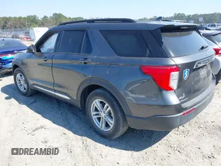 2020 Ford Explorer XLT with VIN 1FMSK7DH0LGB14180, listed as a IAAI auction lot 41671804 with 76,677 mi miles. Bid and sale history available at carsss.com. Image 3.