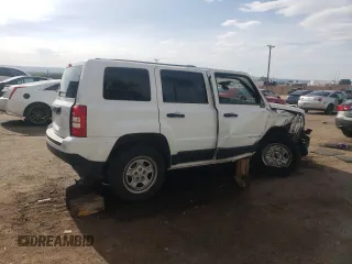 2014 Jeep Patriot Sport with VIN 1C4NJPBB9ED912846, listed as a Copart auction lot 58866985 with 191,195 mi miles and Salvage title. Bid and sale history available at DreamBid. Image 3.