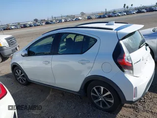 2018 Toyota Prius One with VIN JTDKDTB3XJ1613079, listed as a IAAI auction lot 42054108 with 43,440 mi miles and . Bid and sale history available at DreamBid. Image 14.