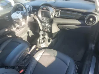 2019 MINI Hardtop Cooper with VIN WMWXP5C56K2H31697, listed as a Copart auction lot 48826655 with 60,190 mi miles and Salvage title. Bid and sale history available at DreamBid. Image 8.