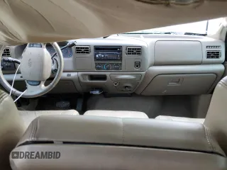 2002 Ford F-250 XL with VIN 1FTNW20S32EA38538, listed as a Copart auction lot 76174884 with 203,007 mi miles and Non Repairable. Bid and sale history available at DreamBid. Image 8.