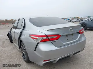 2018 Toyota Camry LE with VIN 4T1B11HK2JU079694, listed as a IAAI auction lot 41930753 with 171,984 mi miles. Bid and sale history available at carsss.com. Image 3.