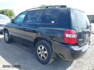 2004 Toyota Highlander with VIN JTEEP21A840016999, listed as a IAAI auction lot 40286240 with 117,053 mi miles. Bid and sale history available at carsss.com. Image 3.