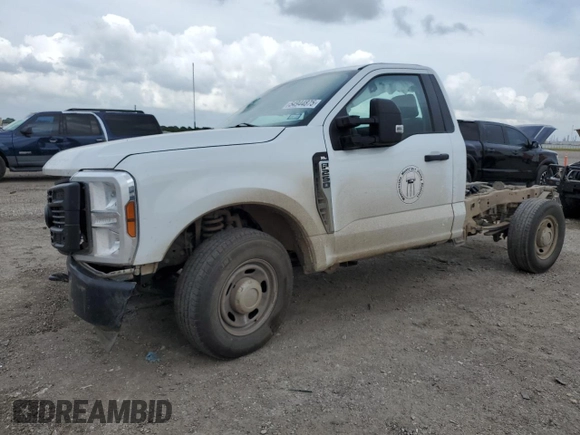 2024 Ford F-250 XL z VIN 1FTBF2AA7RED10575, wystawiony jako Copart lot #54944875 z przebiegiem 22 756 mil mil oraz Szkoda całkowita • Salvage title. Historia ofert i sprzedaży dostępna na DreamBid. Obrazek 1.