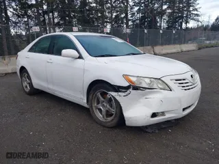 2007 Toyota Camry CE with VIN 4T1BE46K67U695058, listed as a IAAI auction lot 41813761 with 189,026 mi miles. Bid and sale history available at carsss.com. Image 1.