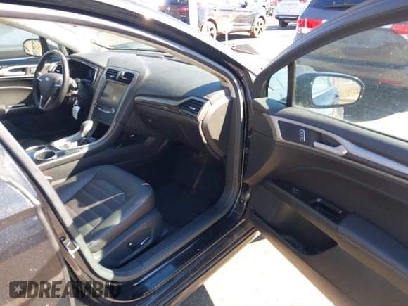 2013 Ford Fusion SE with VIN 3FA6P0HR2DR191084, listed as a IAAI auction lot 41640526 with 56,868 mi miles and . Bid and sale history available at DreamBid. Image 5.