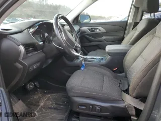 2018 Chevrolet Traverse LT Cloth with VIN 1GNERGKW1JJ162163, listed as a Copart auction lot 45451655 with 117,006 mi miles and Clean Title. Bid and sale history available at carsss.com. Image 7.