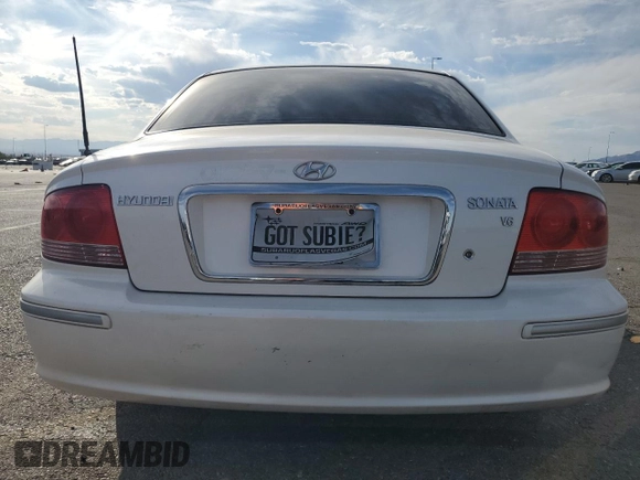 2004 Hyundai Sonata GLS with VIN KMHWF35H64A073703, listed as a Copart auction lot 74333504 with 105,034 mi miles and Salvage Title. Bid and sale history available at carsss.com. Image 6.