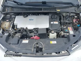 2017 Toyota Prius Two with VIN JTDKARFU3H3031631, listed as a IAAI auction lot 41765402 with 1 mi miles. Bid and sale history available at carsss.com. Image 10.