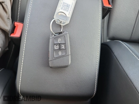 2024 Volkswagen Tiguan SE with VIN 3VV3B7AX5RM107374, listed as a IAAI auction lot 42845196 with 24,195 mi miles and . Bid and sale history available at DreamBid. Image 40.