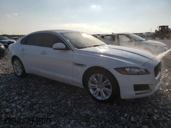 2016 Jaguar XF 35t Premium with VIN SAJBD4BV2GCY14433, listed as a Copart auction lot 72264074 with 69,870 mi miles and Non Repairable. Bid and sale history available at carsss.com. Image 4.