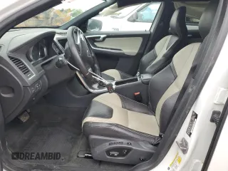 2016 Volvo XC60 T5 Drive-E Premier с VIN YV440MDKXG2906429, выставлен на аукционе Copart как лот 54184475 с пробегом 126 317 миль миль и Списание • Salvage title. История ставок и продаж доступна на DreamBid. Изображение 7.