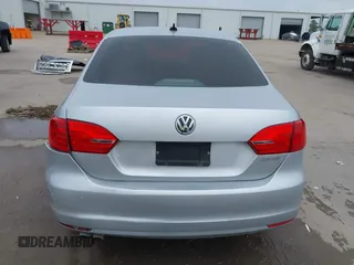 2013 Volkswagen Jetta SE with VIN 3VWDX7AJXDM373706, listed as a IAAI auction lot 42161655 with 202,471 mi miles and . Bid and sale history available at DreamBid. Image 16.