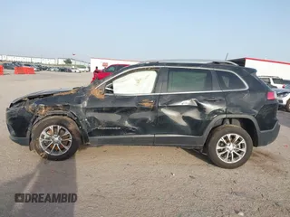 2019 Jeep Cherokee Latitude Plus с VIN 1C4PJLLB5KD300798, выставлен на аукционе IAAI как лот 42257063 с пробегом 155 039 миль миль и . История ставок и продаж доступна на DreamBid. Изображение 14.